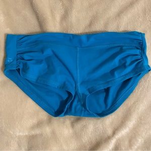 Hot yoga / pole shorts medium